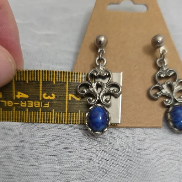 Sarah Coventry Silver and Blue Vintage Earrings - Picture 8 of 8